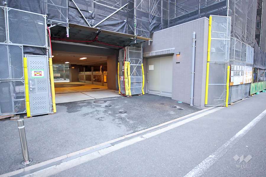 駐車場の出入り口