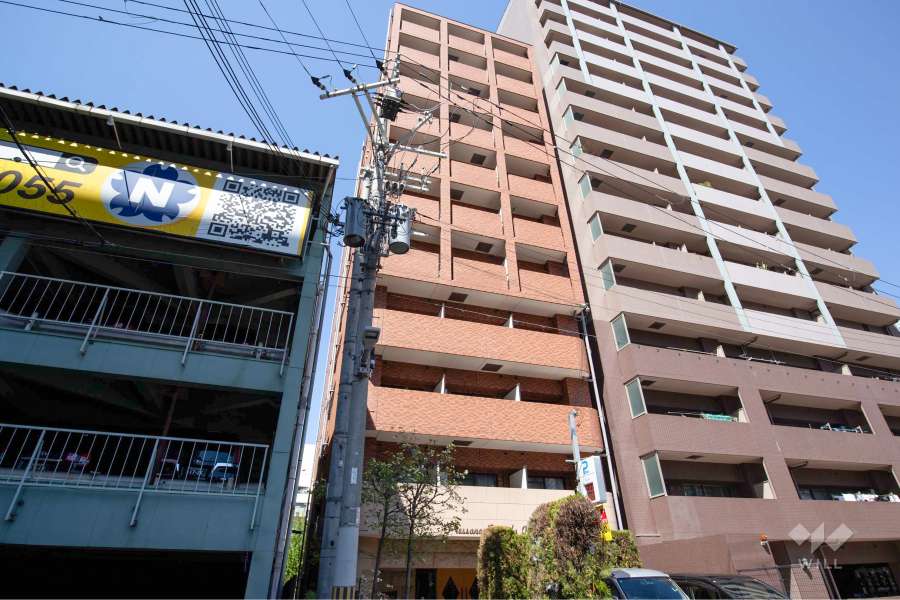 プレサンス梅田インテルノの外観(南西側から)