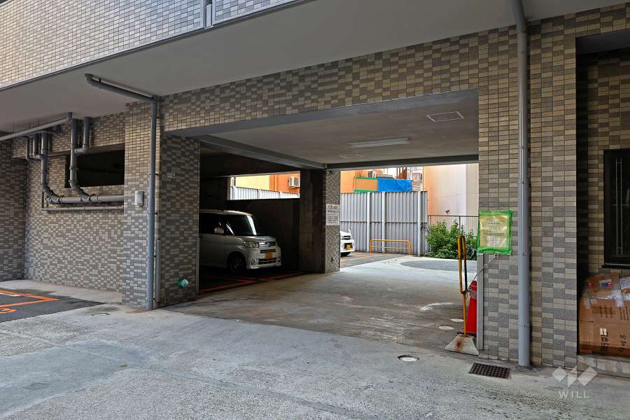 敷地内駐車場（屋内平面式、屋外平面式）