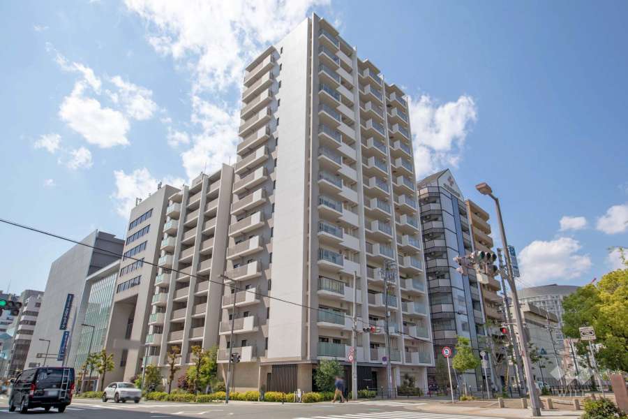 ザ大阪レジデンス梅田扇町公園の外観（南東側から）