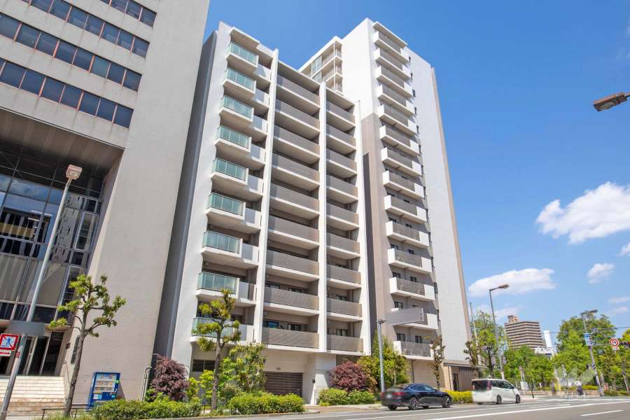 ザ大阪レジデンス梅田扇町公園の外観（南西側から）