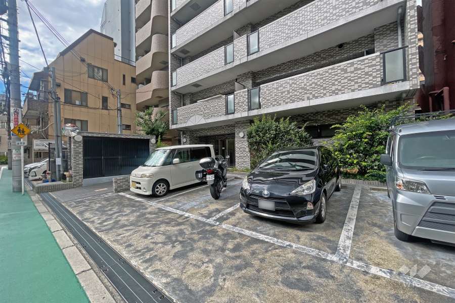 敷地内駐車場(屋外平面式)