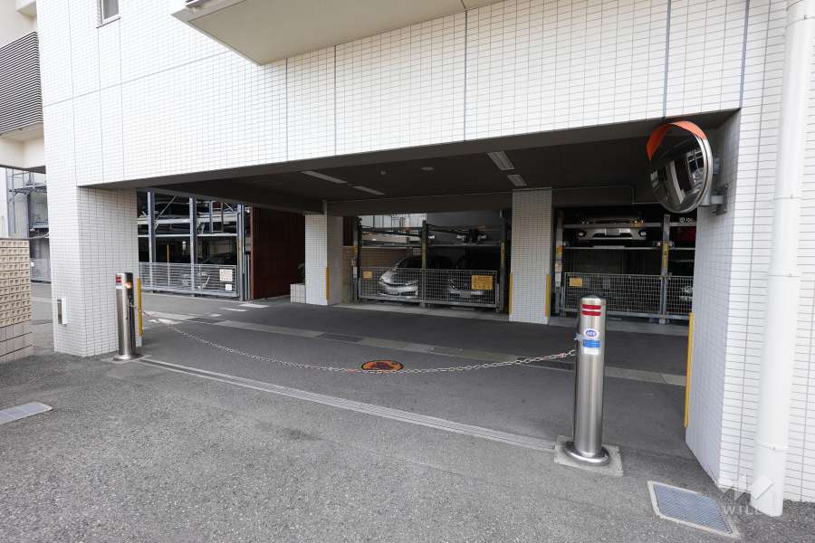 駐車場の出入口