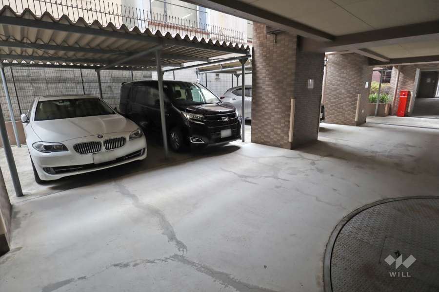 敷地内駐車場（屋内平面式）