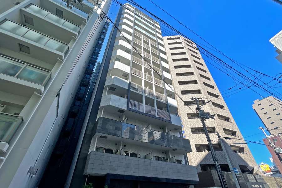 W-style大阪ステーションフロントの外観（南東側から）