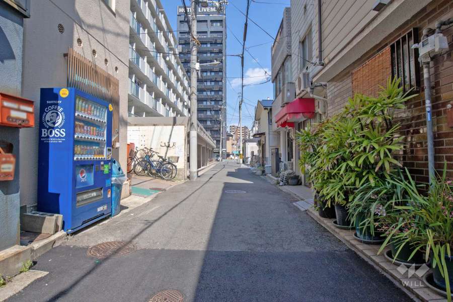 敷地南側の前面道路　　