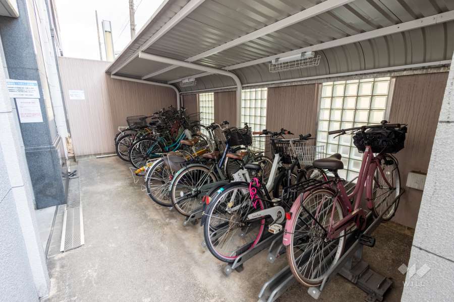 駐輪場（屋根付き）