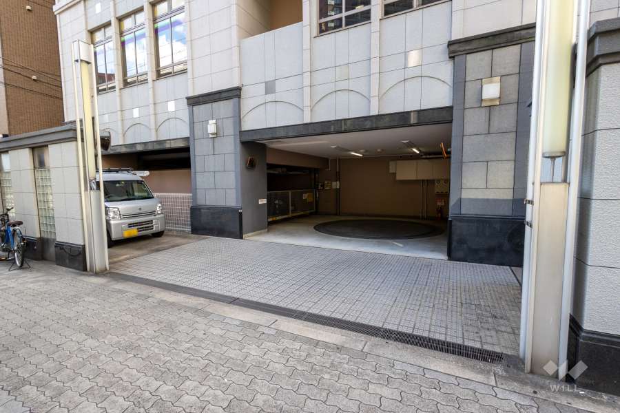 駐車場の出入り口