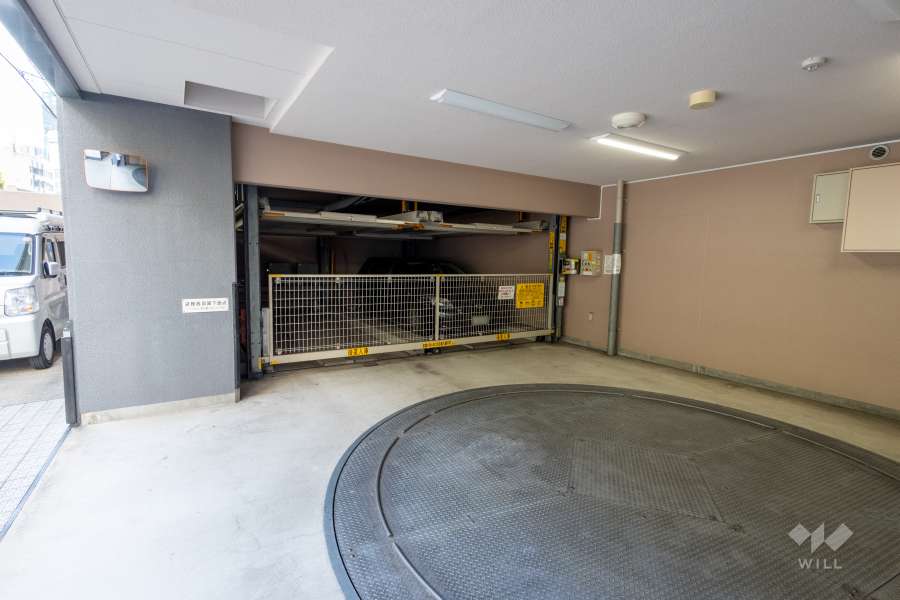 敷地内駐車場（屋内機械式）