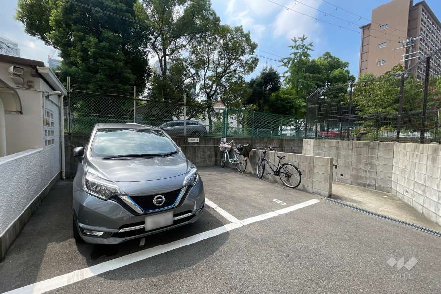 敷地内駐車場(屋外平面式)