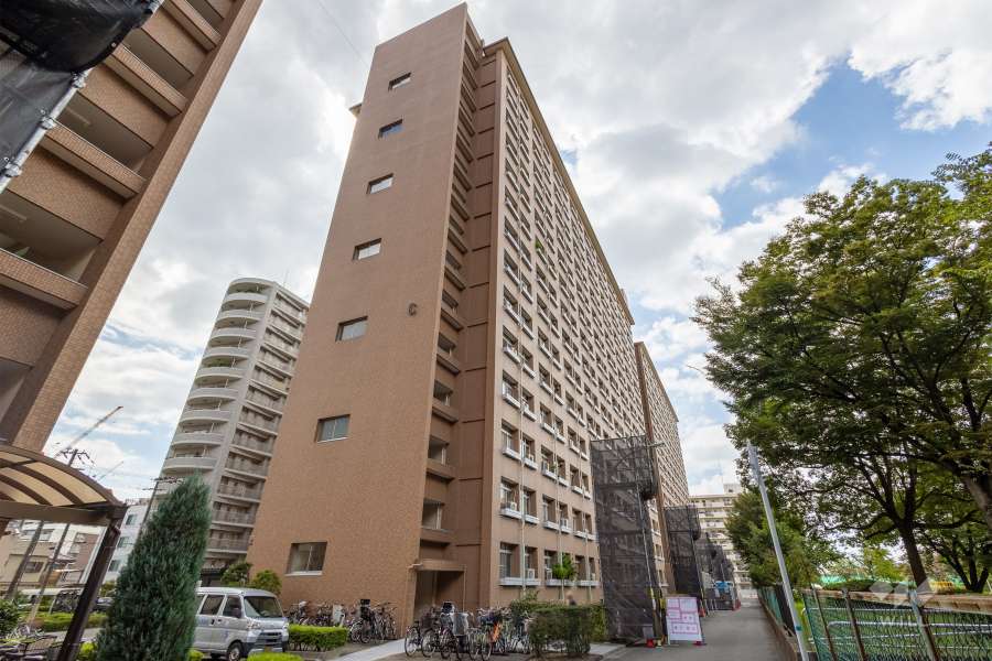 中津リバーサイドコーポC棟の外観（北東側から）