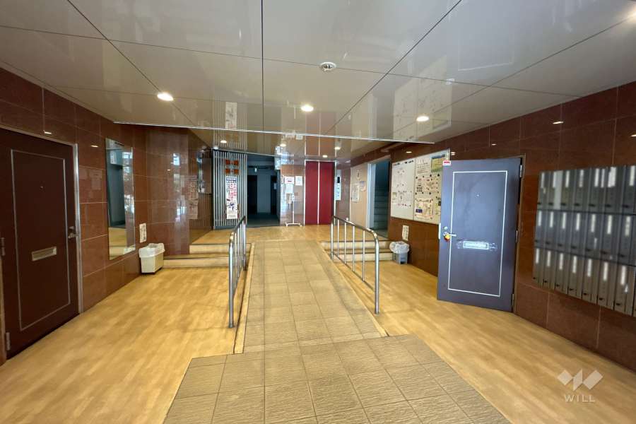 エントランスホール