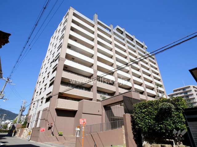 芦屋レジデンス打出小槌町の外観（南西側から）