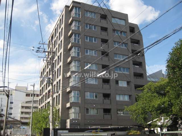 プラウド芦屋フロントの外観（南西側から）