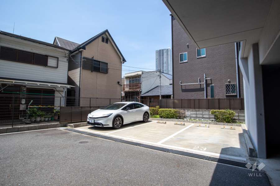 敷地内駐車場（屋外平面式）