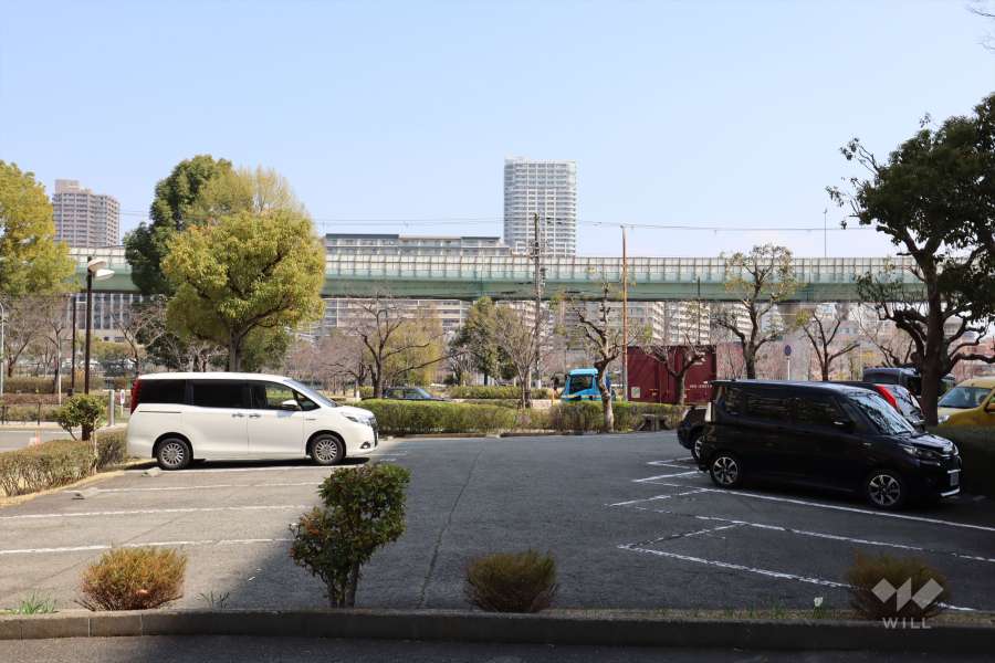 敷地内駐車場（屋外平面式）