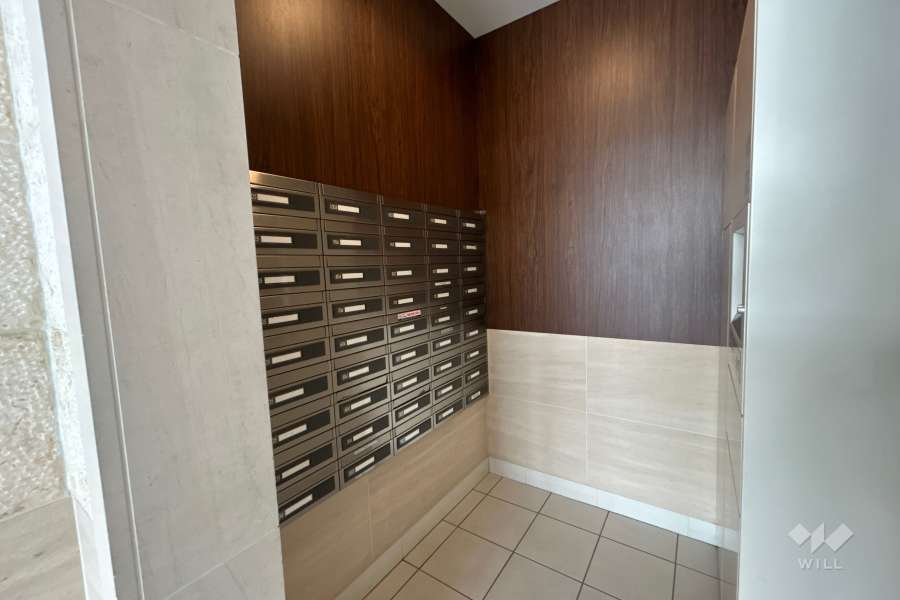 宅配ボックスと共用ポスト