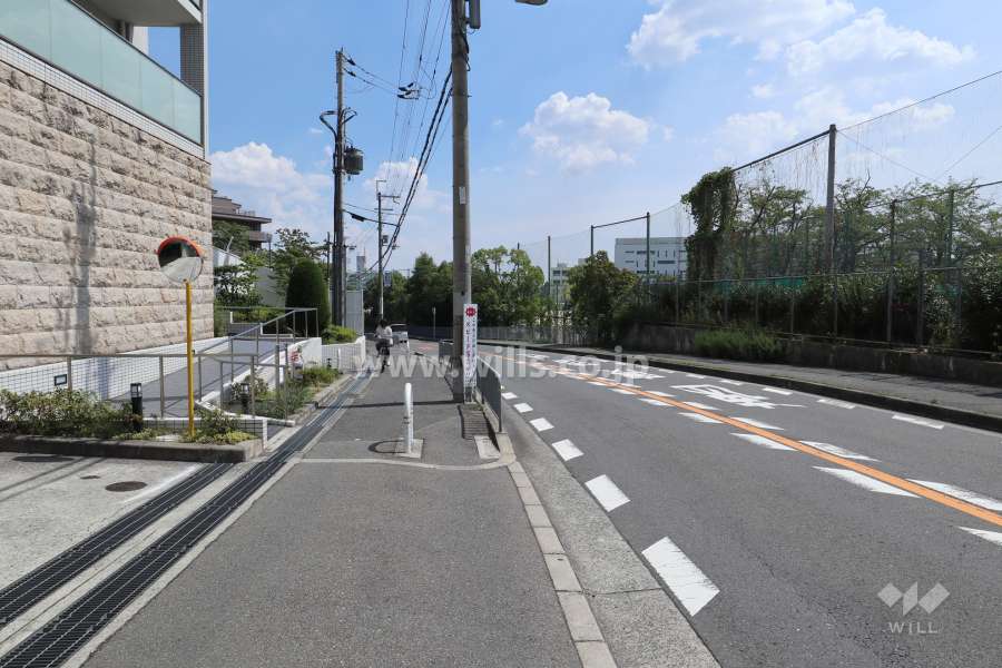公園が隣接しています。