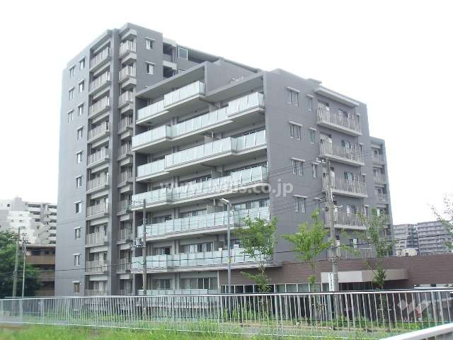 ウェリス吹田豊津シティハウスの外観(北東側から）