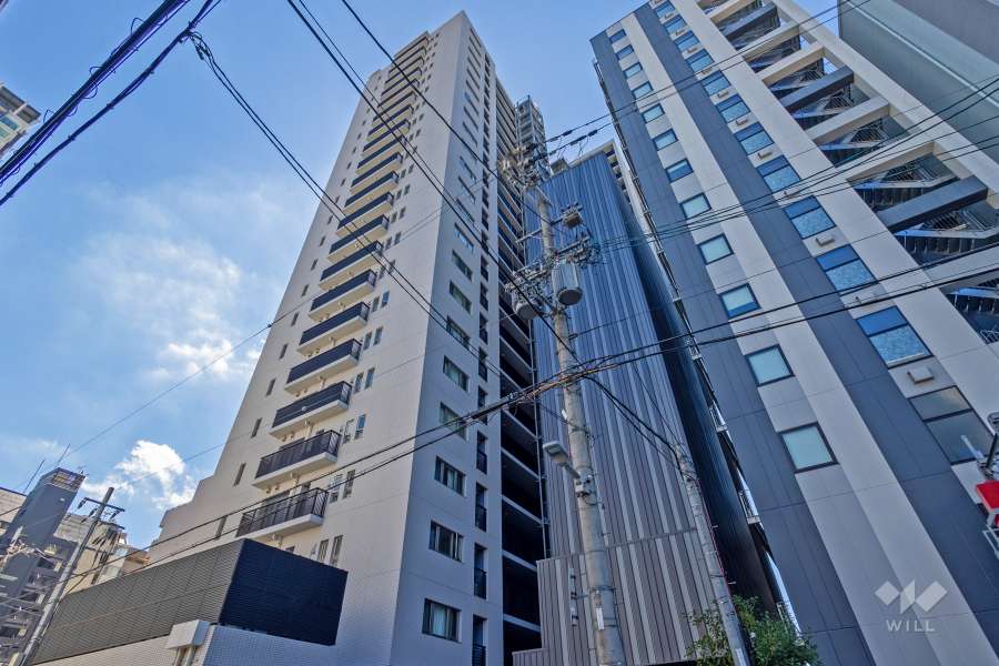 ローレルタワー南森町ル・サンクの外観（北西側から）