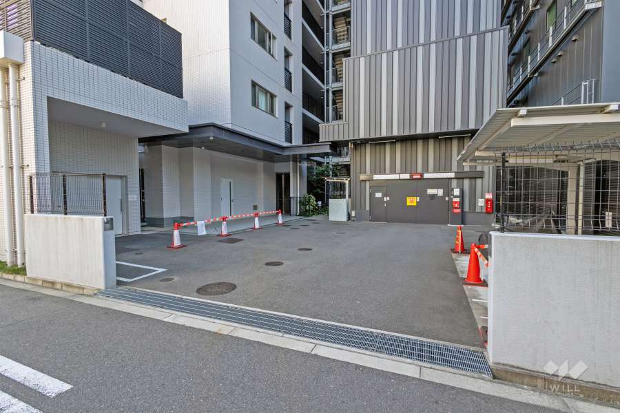 駐車場の出入り口