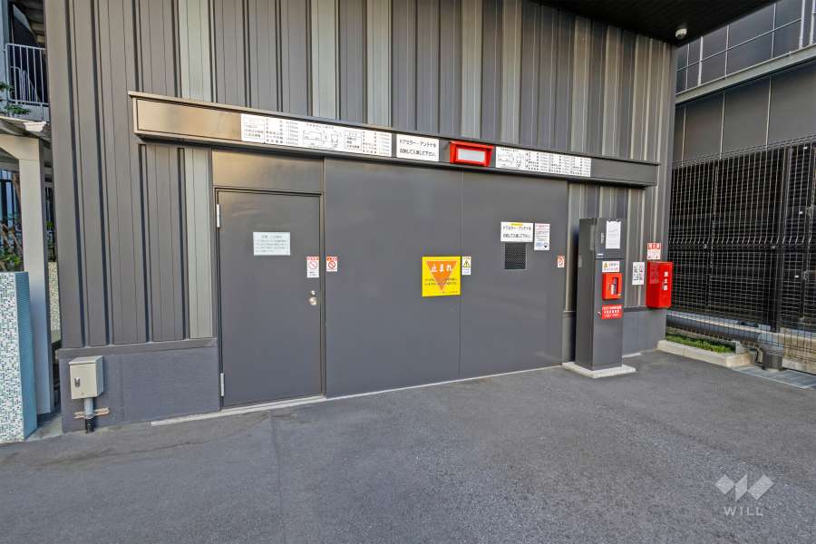 敷地内駐車場（屋内機械式）