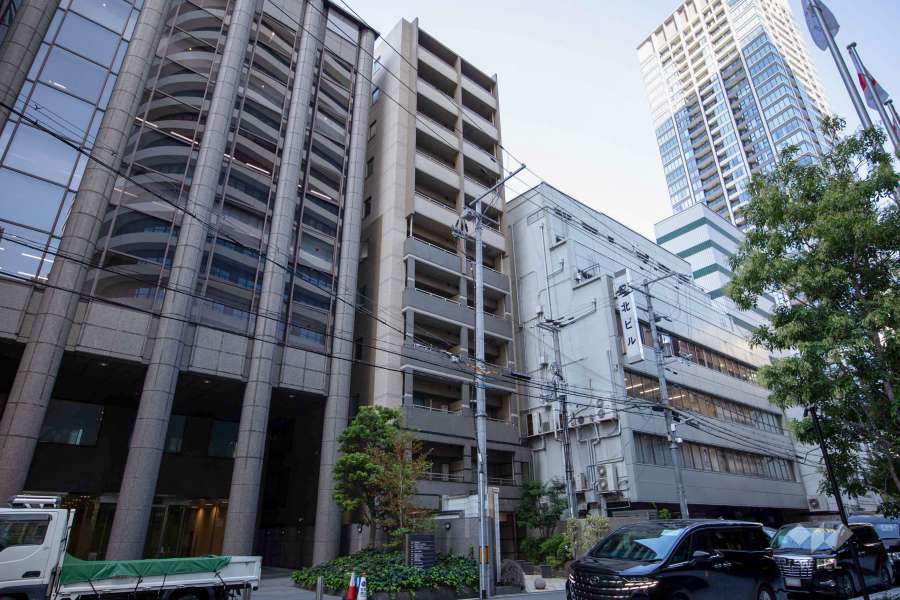 ダイドーメゾン大阪堂島の外観（南西側から）