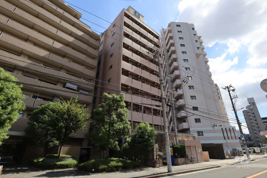 エステムコート梅田茶屋町の外観（北東側から）