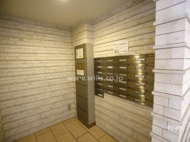 宅配ボックスと共用ポスト