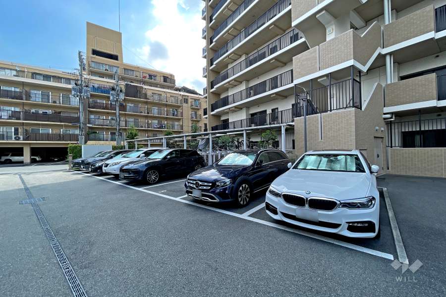 敷地内駐車場(屋外平面式)