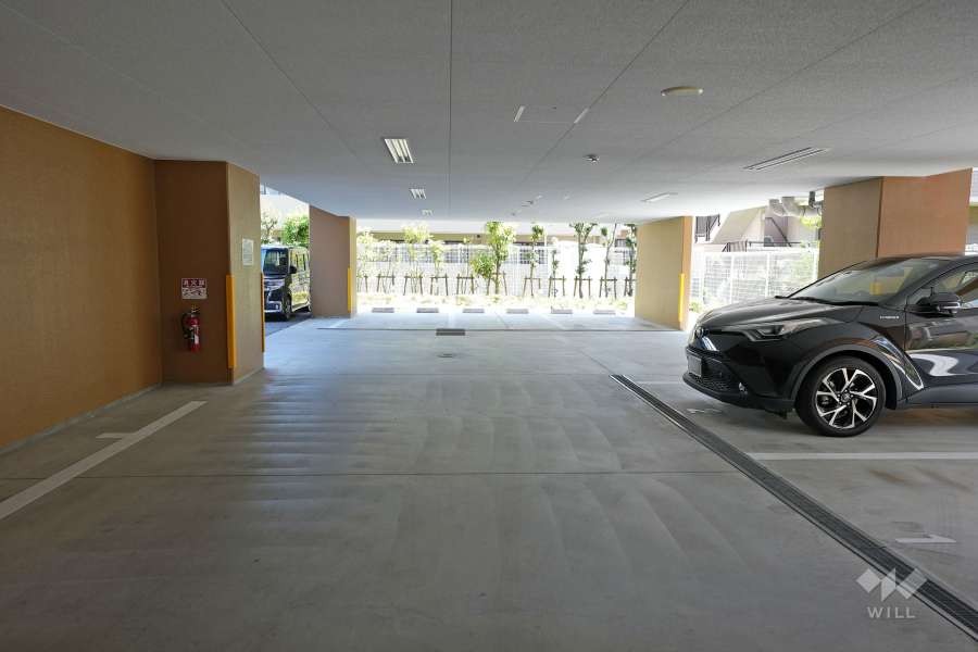 敷地内駐車場（屋内平面式）