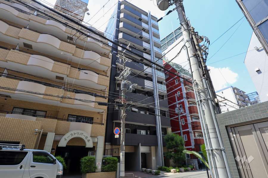 スワンズシティ堺筋本町の外観（南東側から）