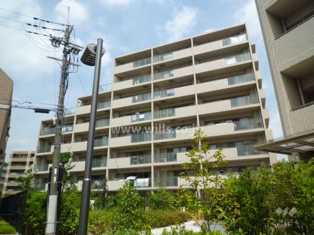 ジオ北千里古江台（4番館）の外観