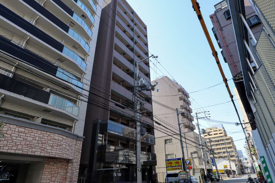 プロシード心斎橋東ヴァンターレの外観（南東側から）