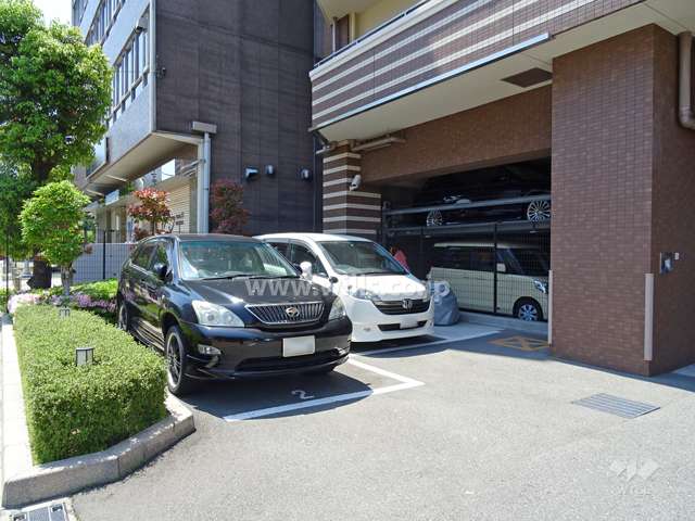 敷地内駐車場（屋外平面式）