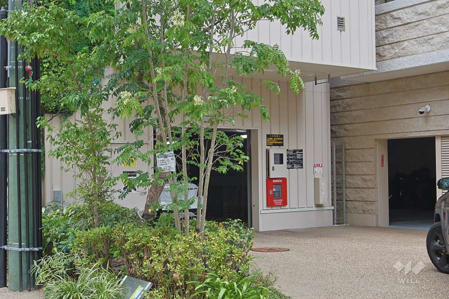 駐車場の出入り口