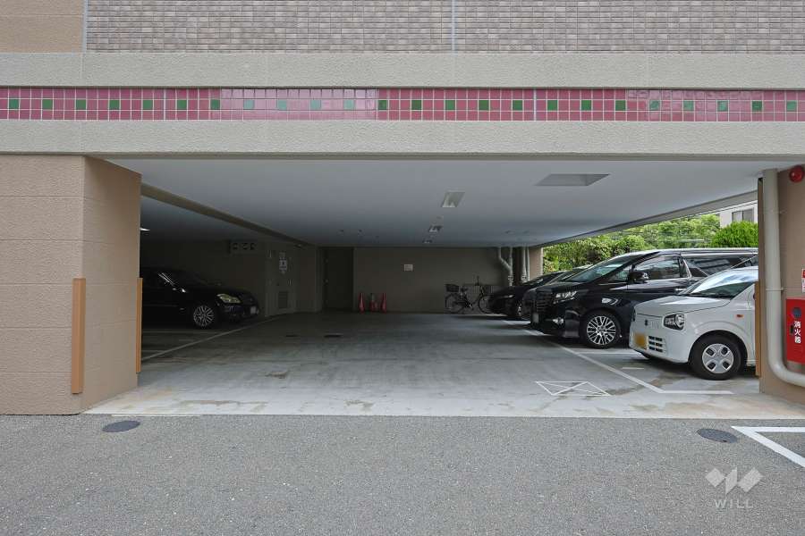 敷地内駐車場（屋内平面式）