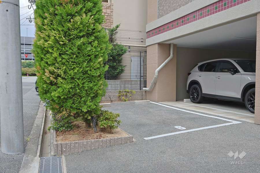敷地内駐車場（屋外平面式）