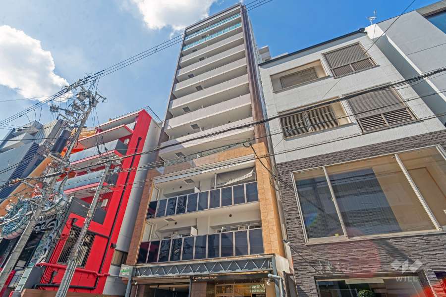 クリスタルエグゼ心斎橋の外観（南東側から）