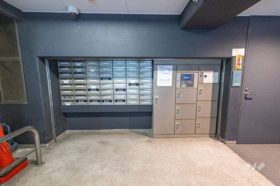 宅配ボックスと共用ポスト