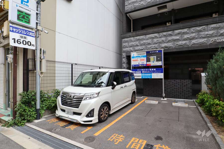 敷地内の時間貸パーキング