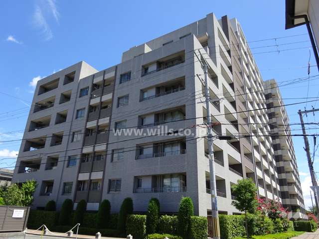 ステイツグラン吹田垂水町の外観（南西側から） 