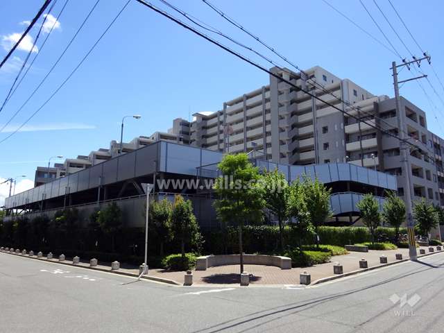 ステイツグラン吹田垂水町の外観（北西側から）