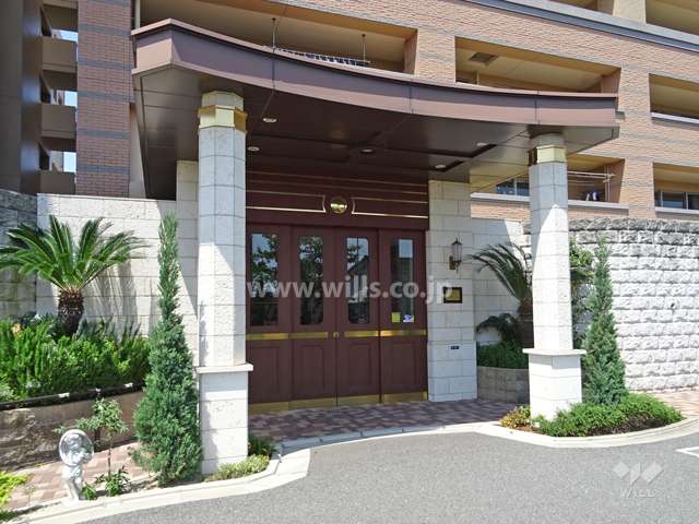 ホテルライクなエントランス