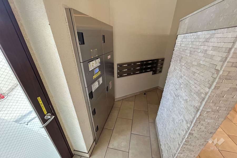 宅配ボックスと共用ポスト