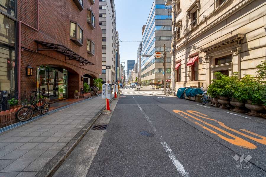 敷地北側の前面道路　