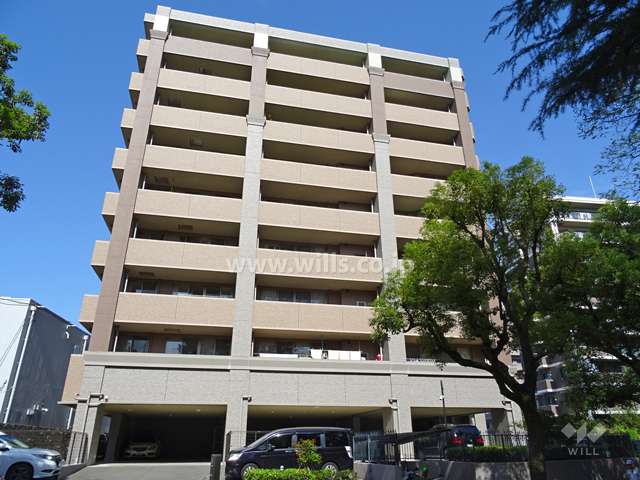 クレアヒルズ千里津雲台の外観（南側から）