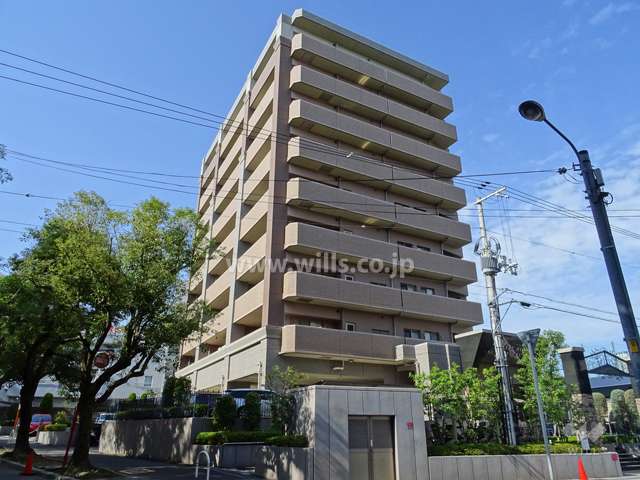 クレアヒルズ千里津雲台の外観（南東側から）