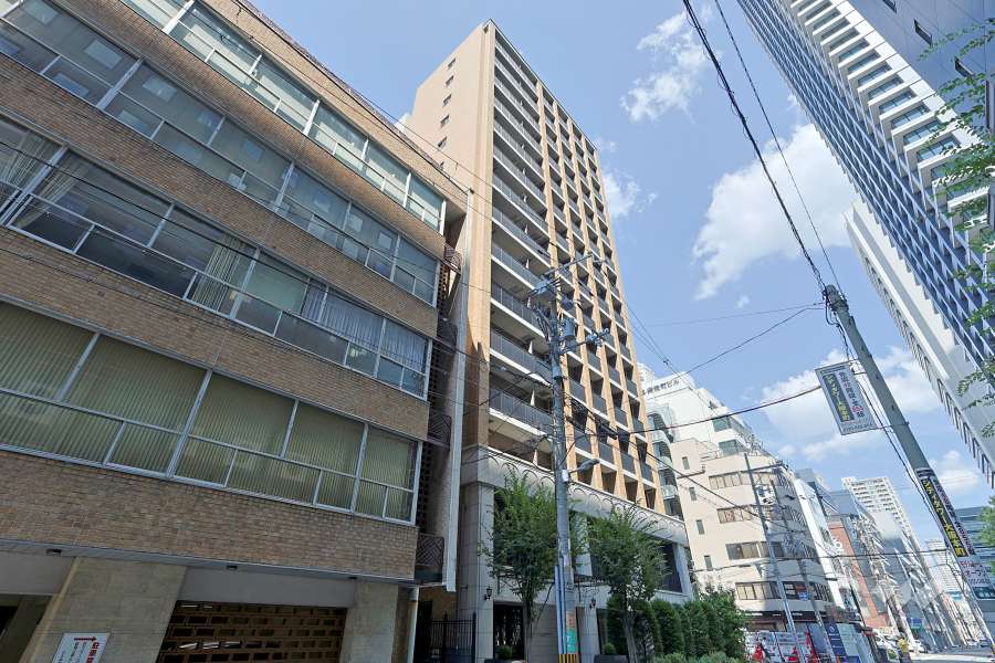 ザ大阪レジデンス備後町の外観（南西側から）