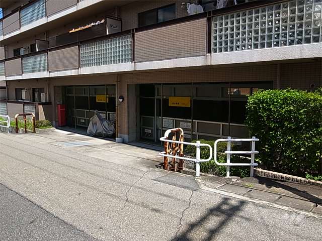 1階にある駐車場